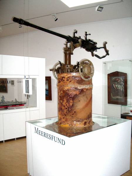 Trois lamas dans le désert en Bolivie.